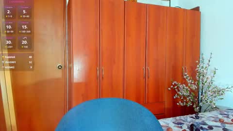 princessmariana25 online show from March 22, 8:37 pm