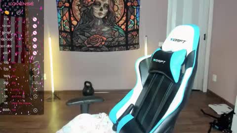 Di online show from November 8, 4:28 am