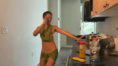 propertyoftelly online show from July 17, 9:18 pm