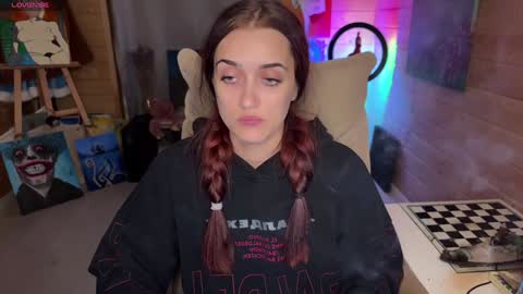 Queen of Pain online show from December 10, 5:11 pm