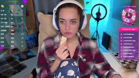 Queen of Pain online show from December 21, 7:38 pm