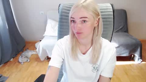 Polly online show from March 23, 6:08 am