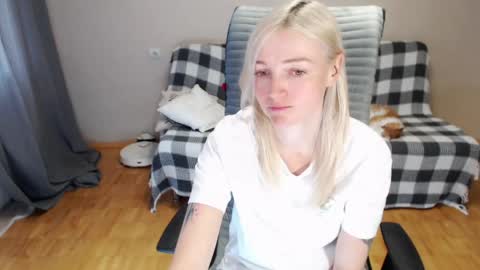 Polly online show from May 16, 7:11 am