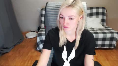 Polly online show from January 16, 2:13 pm