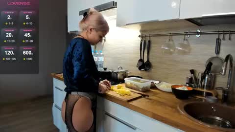 Katty online show from October 21, 1:59 pm