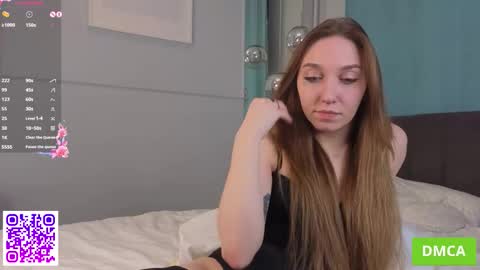 Sophie  Fav patterns 99199444press my buttons  see what happens  online show from January 11, 5:18 pm