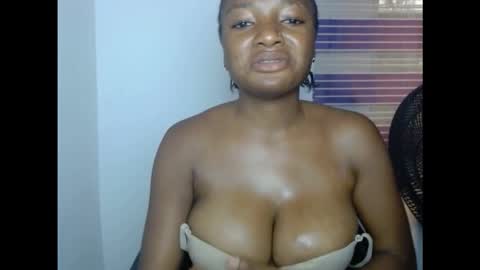 pussyxwetx online show from October 18, 5:04 pm