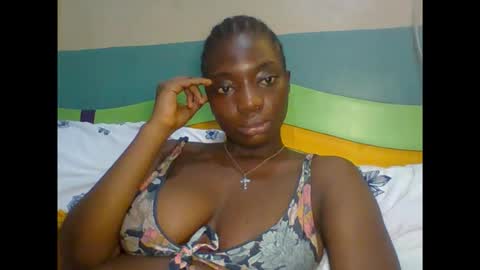 ora online show from October 5, 4:01 pm