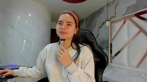 Qetsyah online show from February 2, 1:32 pm