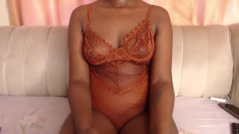 RYLEIGHN online show from November 7, 9:04 am