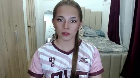 shawny online show from February 14, 4:03 am