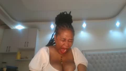 Queen kikih online show from May 15, 11:40 pm