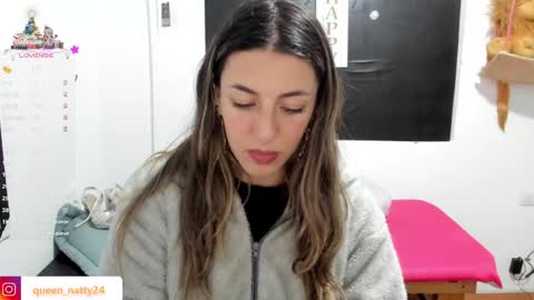 queen_natttyy online show from January 12, 12:39 am