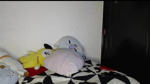 queen_of_m111lk online show from November 15, 4:46 am