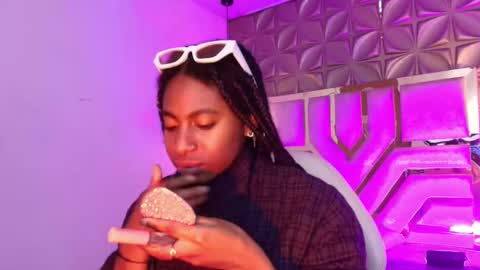   online show from March 14, 12:17 pm