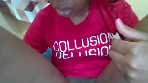 queenleona61 online show from September 22, 4:00 am