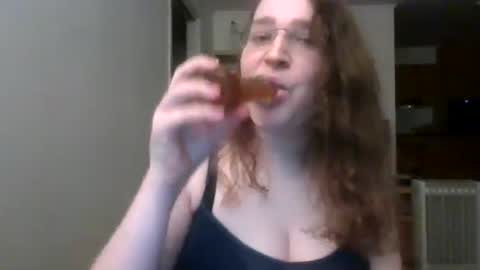 queenofthenights online show from March 20, 10:14 pm