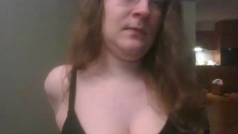 queenofthenights online show from July 4, 10:38 pm