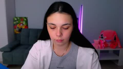 Patricia online show from November 2, 4:54 pm