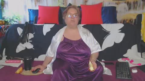 QueenPammy online show from March 17, 8:18 am