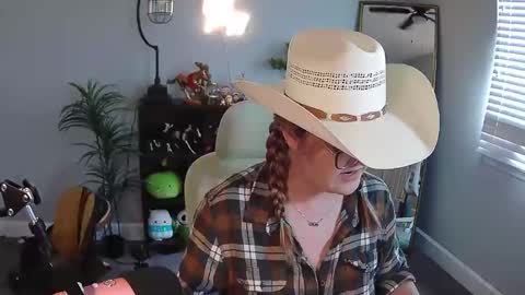 Bri online show from December 15, 6:24 pm