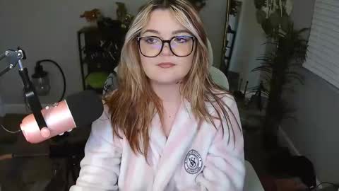 Bri online show from May 14, 5:02 am
