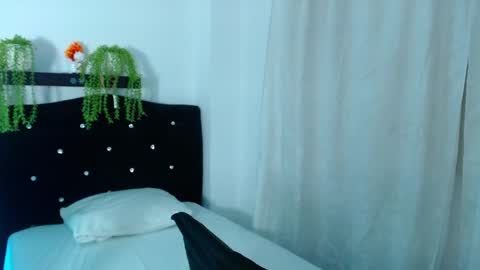 Valentina  online show from June 4, 12:16 am