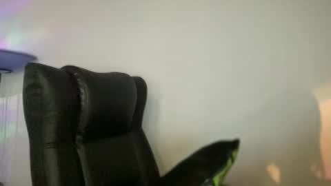    online show from October 21, 1:31 am