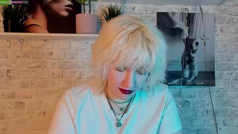 Snapshot of rachelcart chatting on March 3, 3:38 am RachelCart online show from March 3, 3:38 am