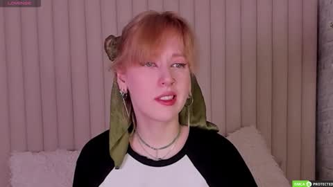 Snapshot of rachelcart chatting on September 29, 3:00 am RachelCart online show from September 29, 3:00 am