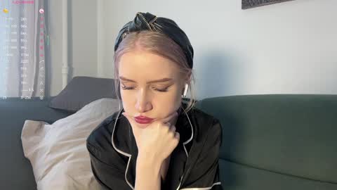 Alice online show from April 28, 7:23 am