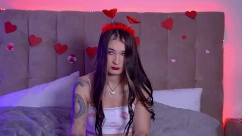 Snapshot of rachellsimpson chatting on February 13, 6:27 pm RachellSimpson online show from February 13, 6:27 pm
