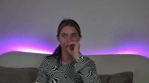 Snapshot of rachellsimpson chatting on March 12, 6:32 pm RachellSimpson online show from March 12, 6:32 pm