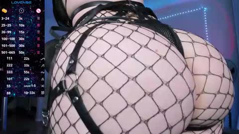  Miko Pleasee help me get 100 likes online show from February 22, 10:38 am