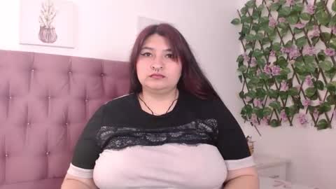 radiantgoddes online show from November 19, 2:39 pm