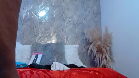 raichellcooper1 online show from December 16, 6:47 pm