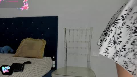 Emma online show from December 14, 10:18 pm