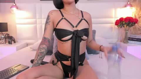 raquel Hyde online show from May 13, 8:36 pm