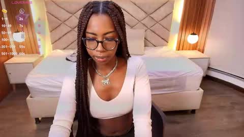 Raquel online show from February 18, 12:37 pm