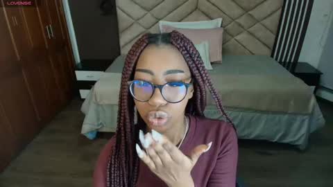 Raquel online show from February 18, 11:44 am