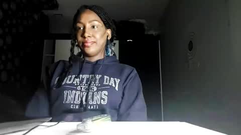 ravenbby online show from March 18, 3:39 pm