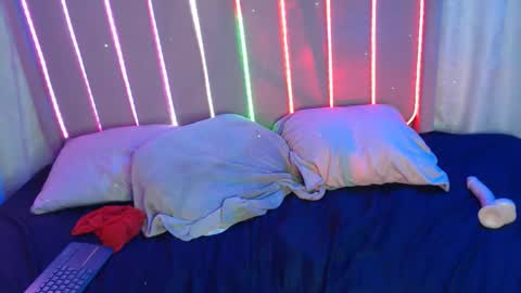 RAVEN online show from February 14, 9:50 pm