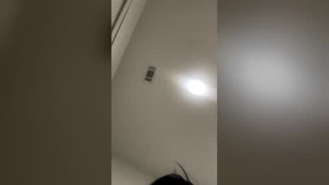 Raven Ray online show from February 4, 3:20 am