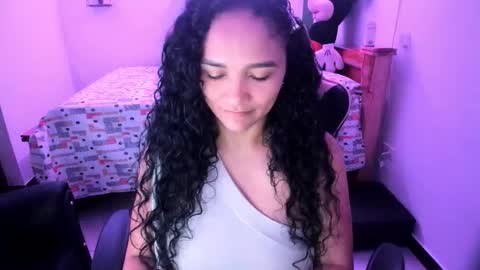 Danna online show from February 25, 9:13 pm