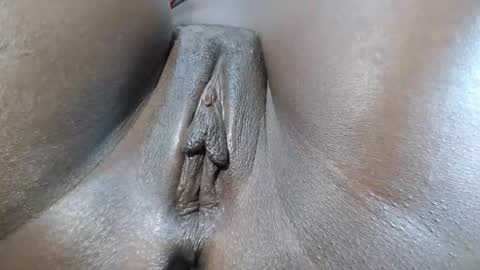 realwetpussy3 online show from December 1, 5:04 pm