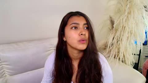 Rebeca Williams online show from February 17, 1:04 am