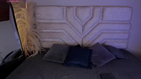 Rebeca Williams online show from February 5, 1:47 pm