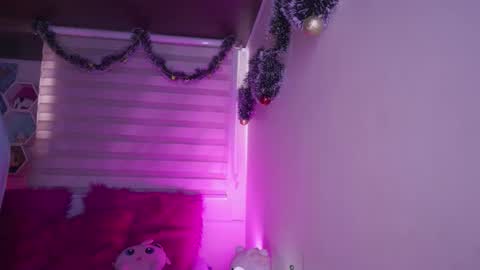 Rebeca  online show from December 14, 1:17 pm