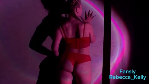 rebecca_____ online show from December 3, 2:14 am