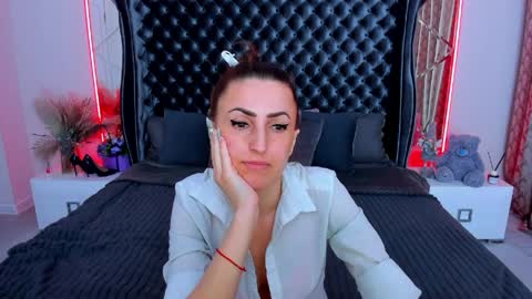 rebecca_diamonds online show from March 30, 6:02 am